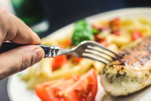 The Mediterranean Diet reduces the risk of erectile dysfunction