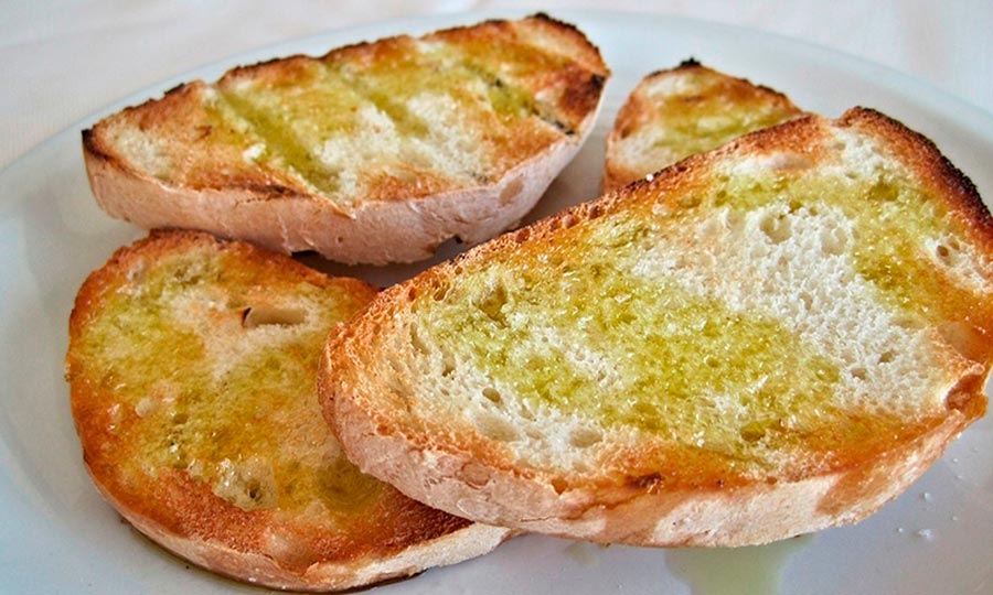 Pan Con aceite