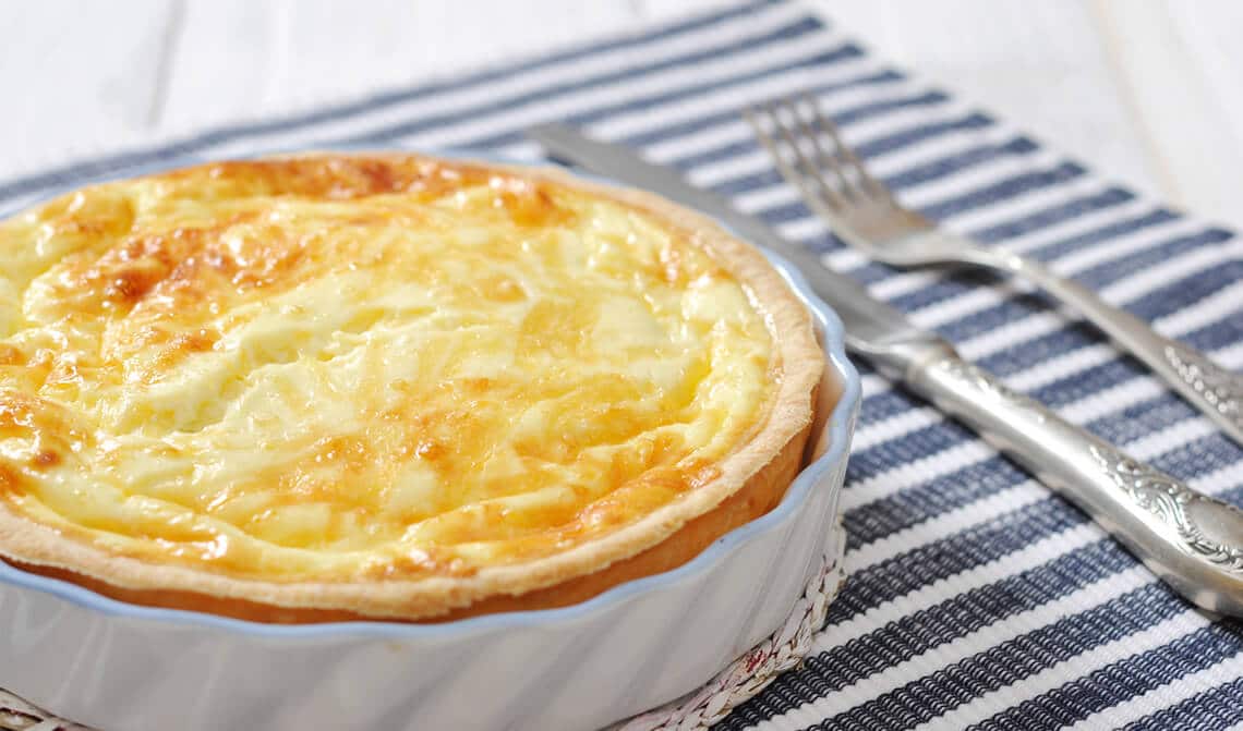 Aprende cómo hacer una quiche lorraine tradicional