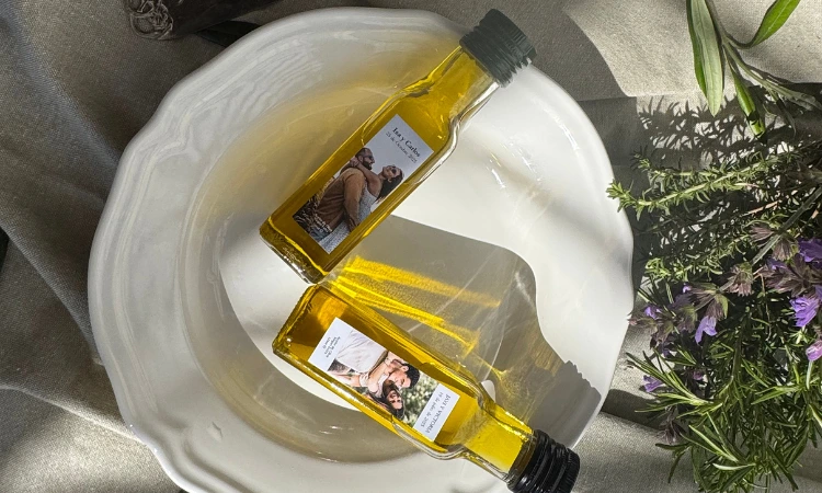 Detalle elegante para bodas: botella personalizada de La Española